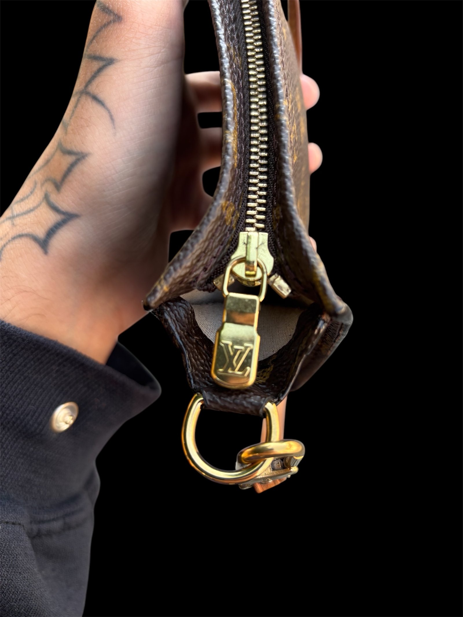 Louis Vuitton Mini Pochette Bag - Imagen 2